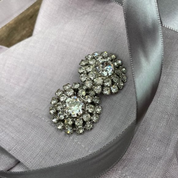 Vintage Signed WEISS Clip On Earrings Clear Rhinestones - Picture 13 of 13